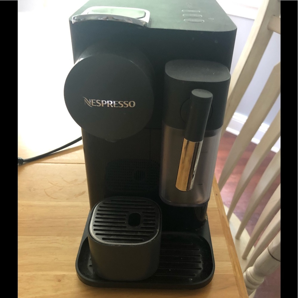 DeLonghi Espresso machine
